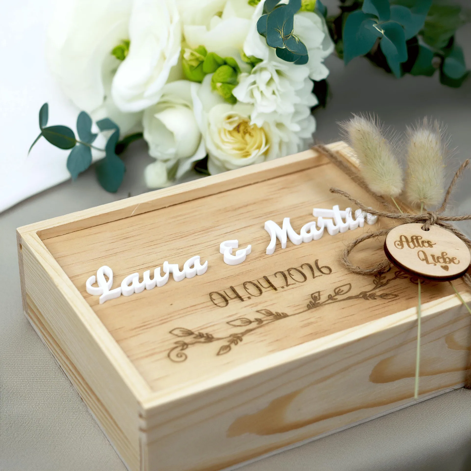 Personalisiertes Geldgeschenk zur Hochzeit | Geldgeschenkideen in der Holzschiebebox